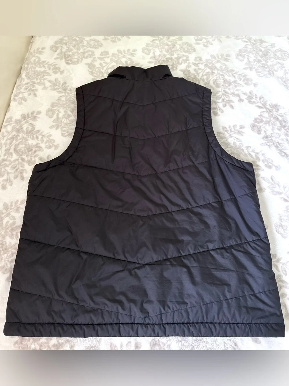 The North Face Men's Black Puffer Vest